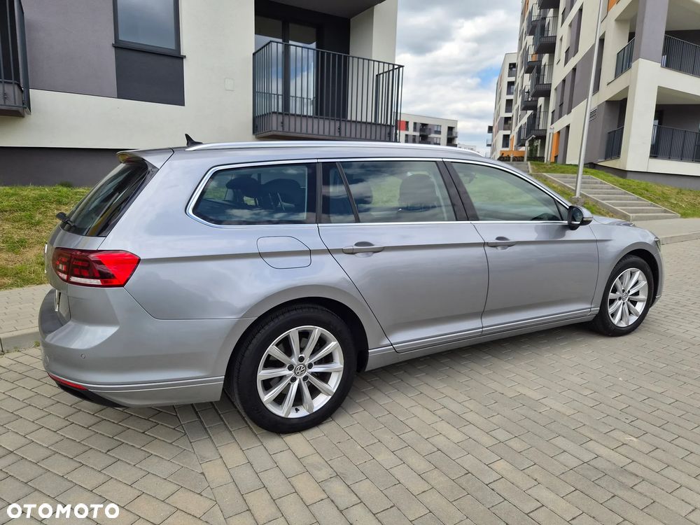 Volkswagen Passat 2.0 TDI SCR DSG Highline - 19