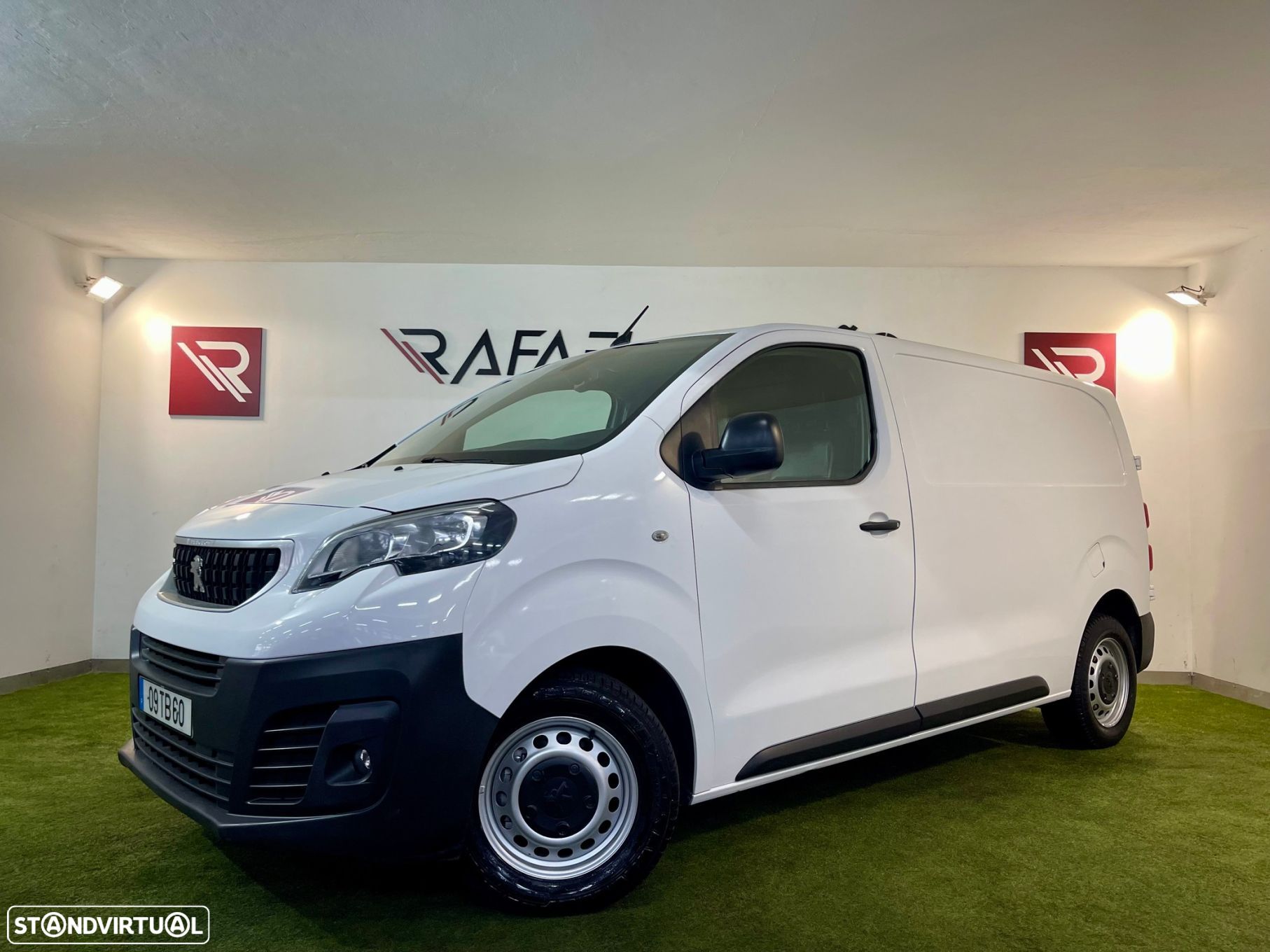Peugeot Expert 2.0 BlueHDi L2H1 Premium Standard - 1