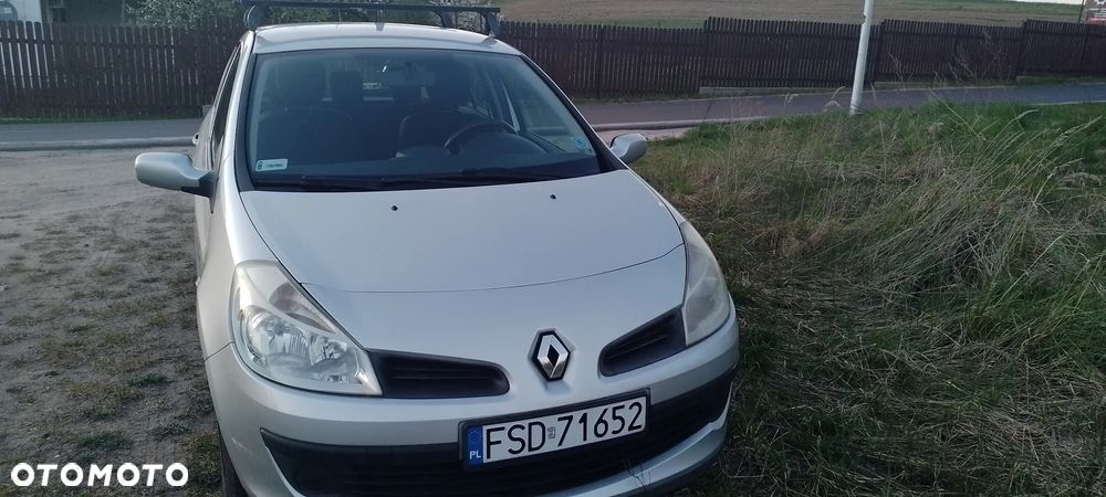 Renault Clio - 9