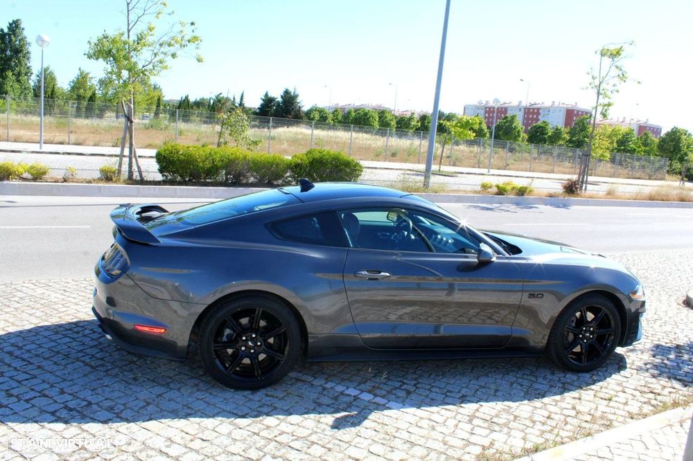 Ford Mustang - 14