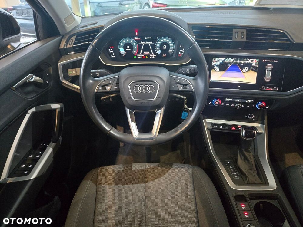 Audi Q3 Sportback - 16