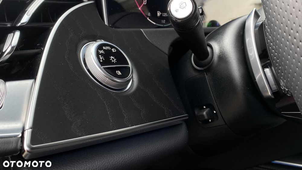 Mercedes-Benz Klasa E - 15