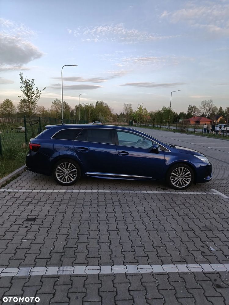 Toyota Avensis 2.0 Prestige MS - 8