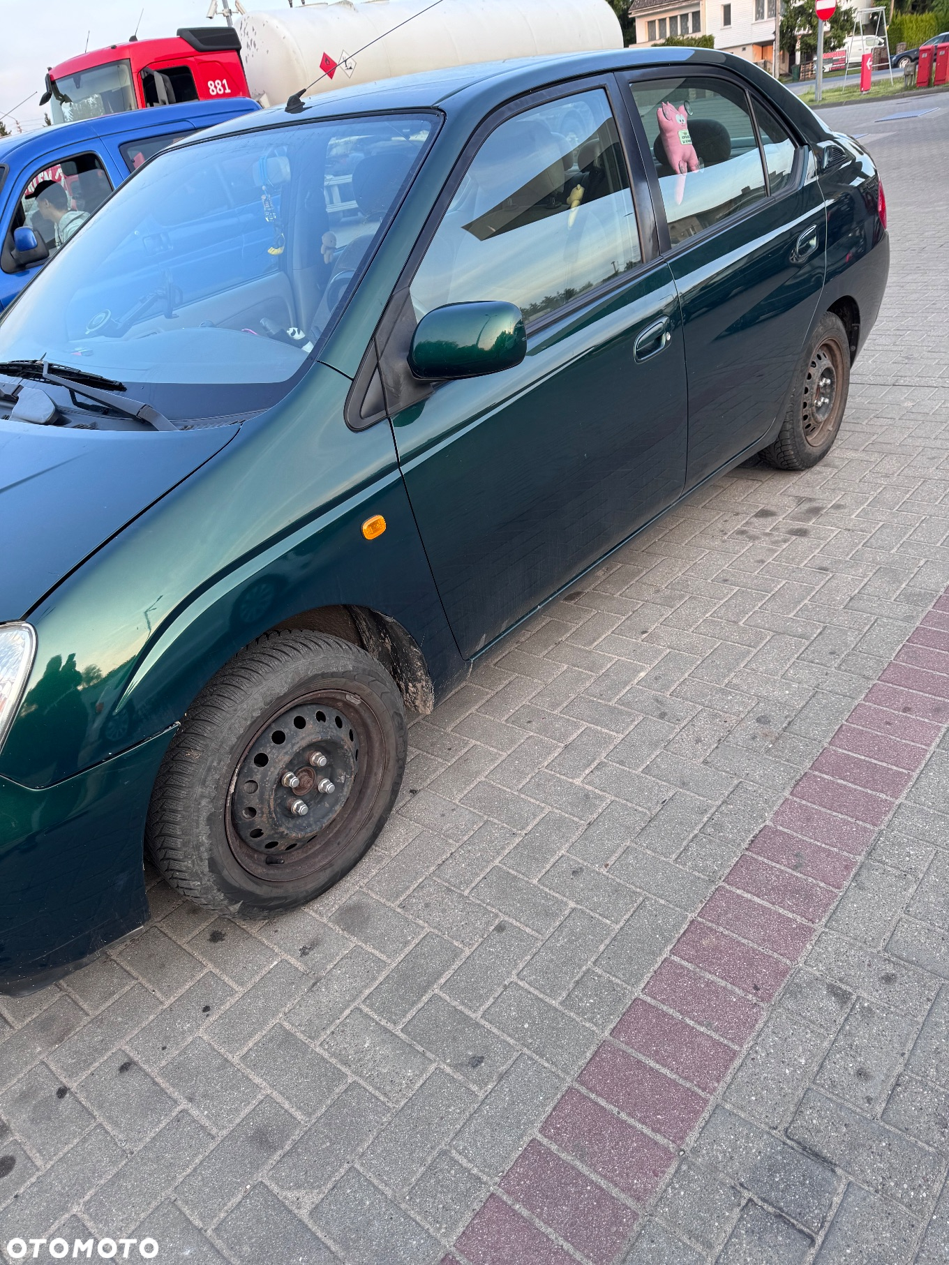 Toyota Prius - 4