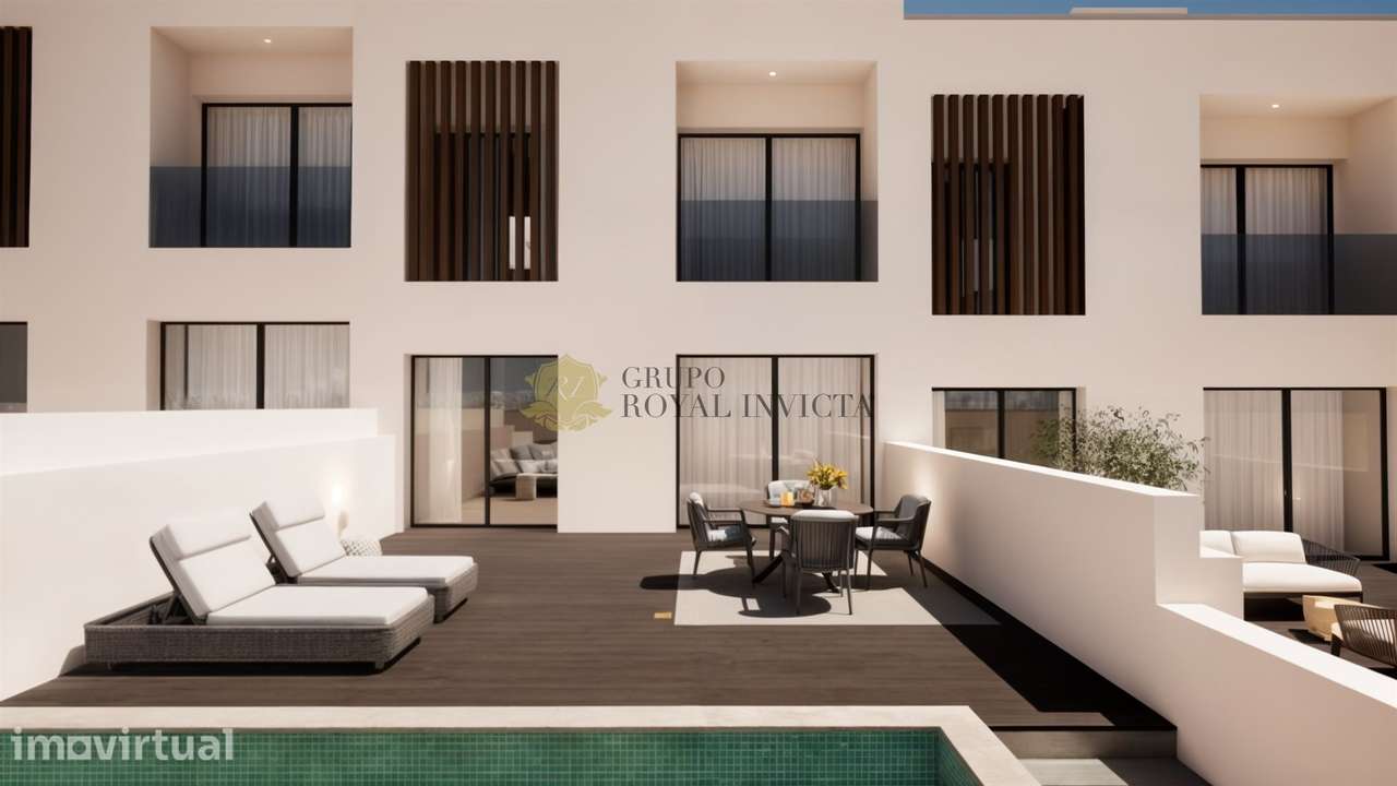 MORADIA V4 DE LUXO – PISCINA & JARDIM PRIVADO | FERRAGUDO - ALGARVE - Grande imagem: 2/25