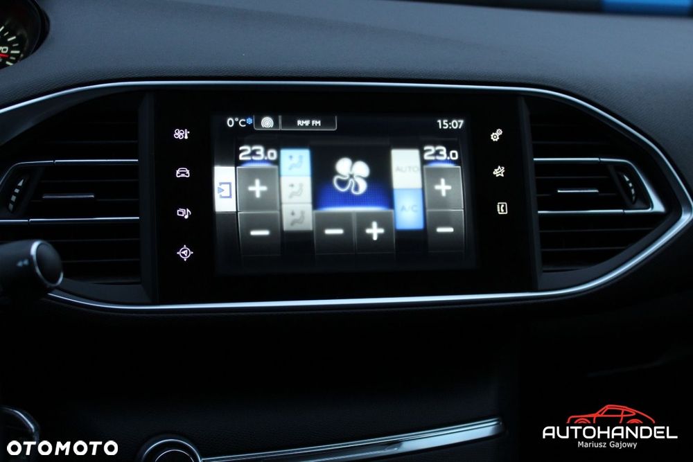 Peugeot 308 - 18