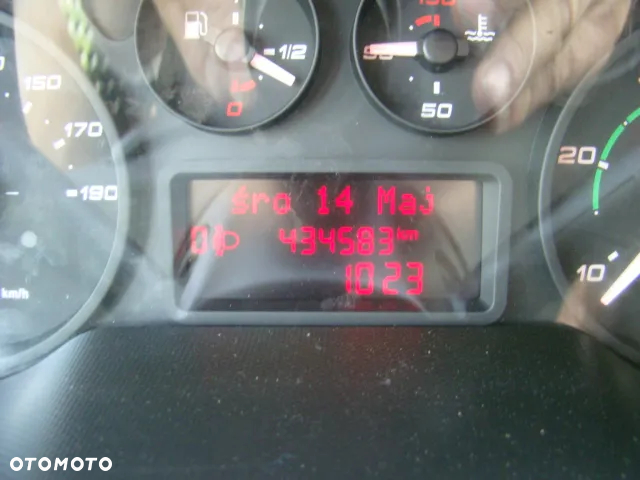 Iveco DAILY 40 C 17 3.0TDI CLIXSTAR PRAWOJAZDY E DO B 3400KGŁADOWNOŚCI - 23