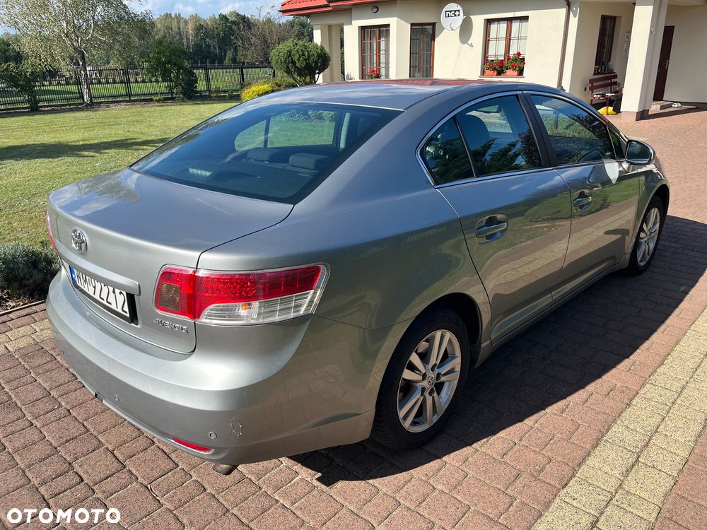 Toyota Avensis 2.0 D-4D Sol - 6