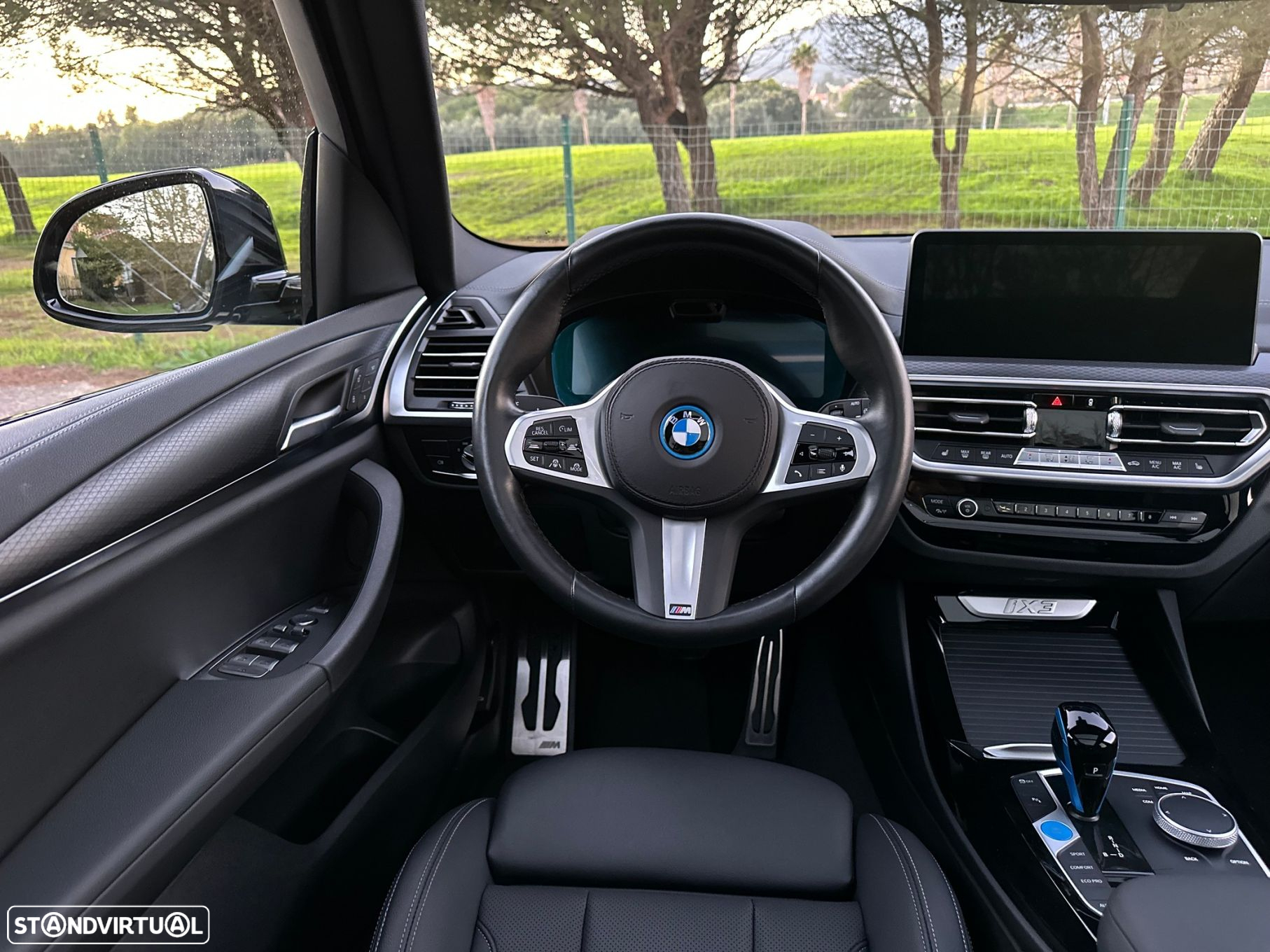 BMW iX3 M Sport Inspiring - 38