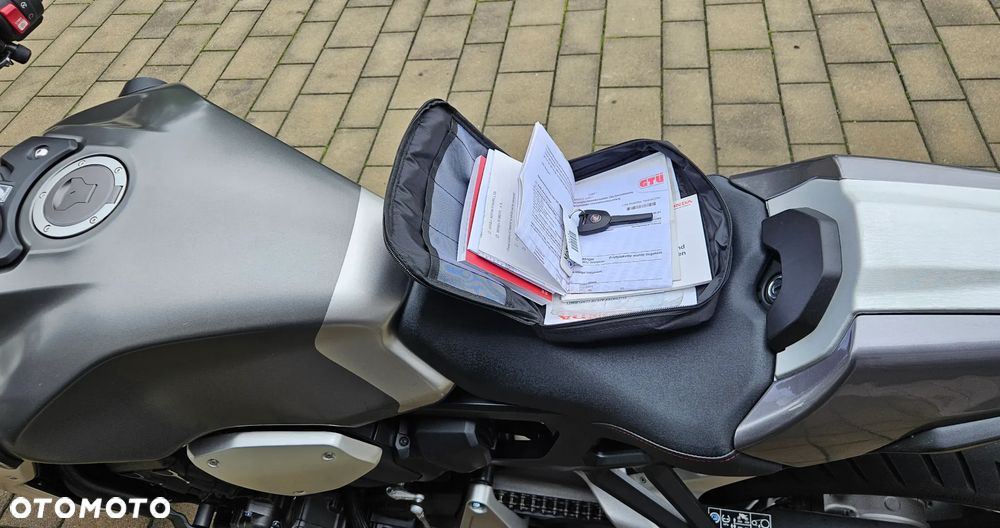 Honda CB - 20