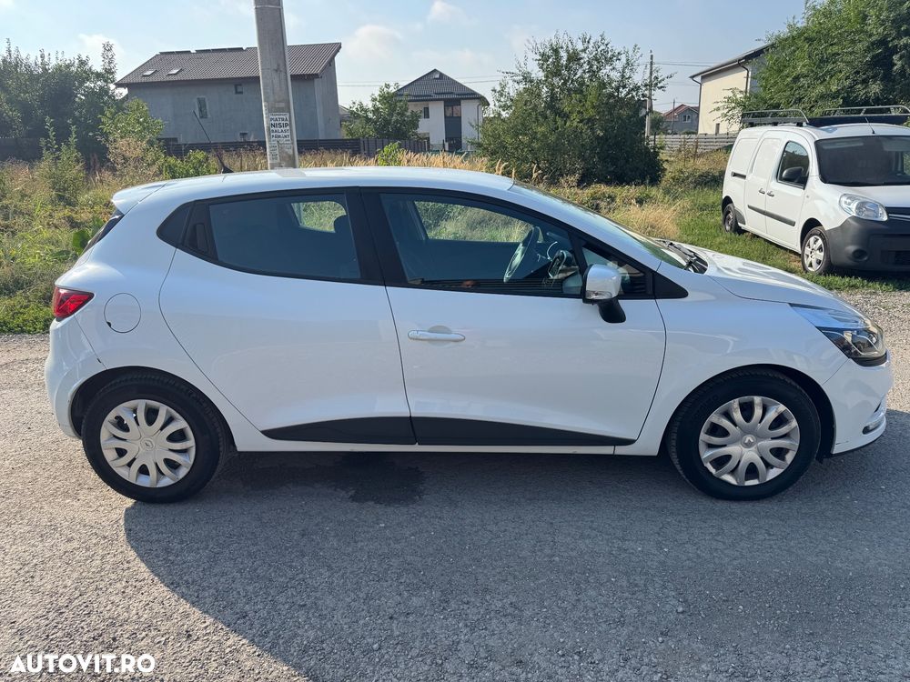 Renault Clio - 2
