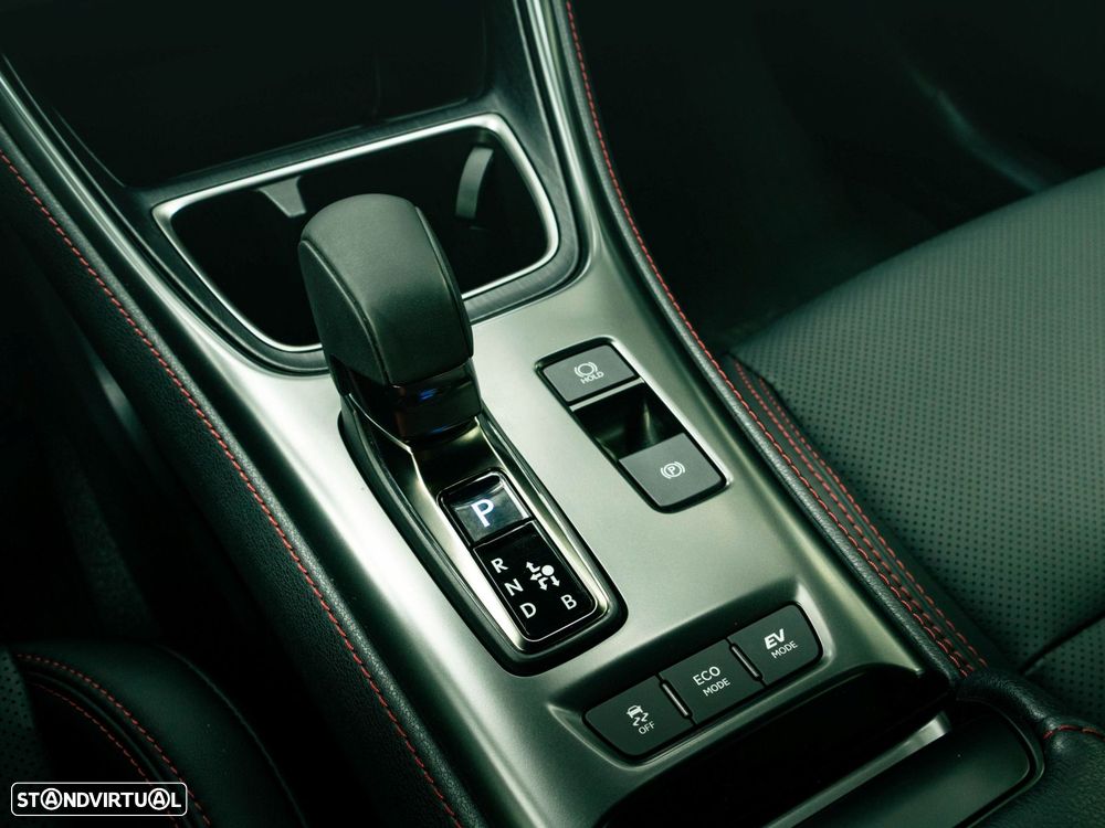 Lexus LBX - 33