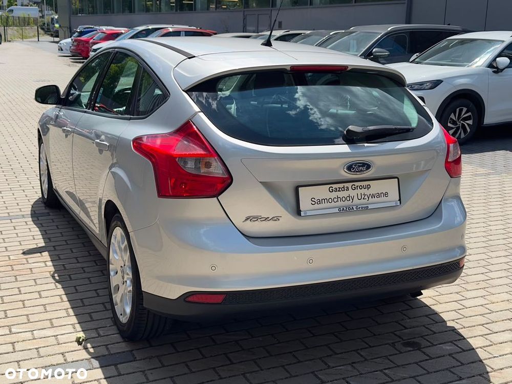 Ford Focus 1.6 Trend - 9
