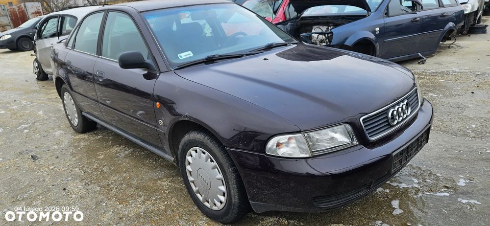 Audi A4 B5 1,6 8V 74kW 101KM 1996r lakier LY3K silnik ADP - 4