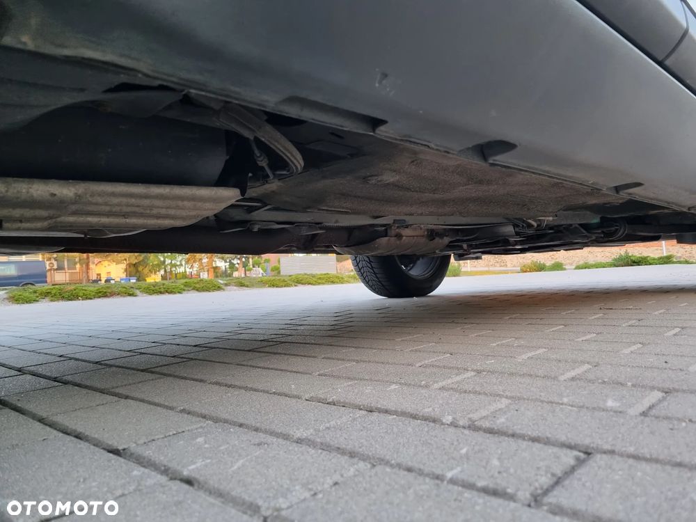 Ford Kuga 2.0 TDCi Titanium - 17