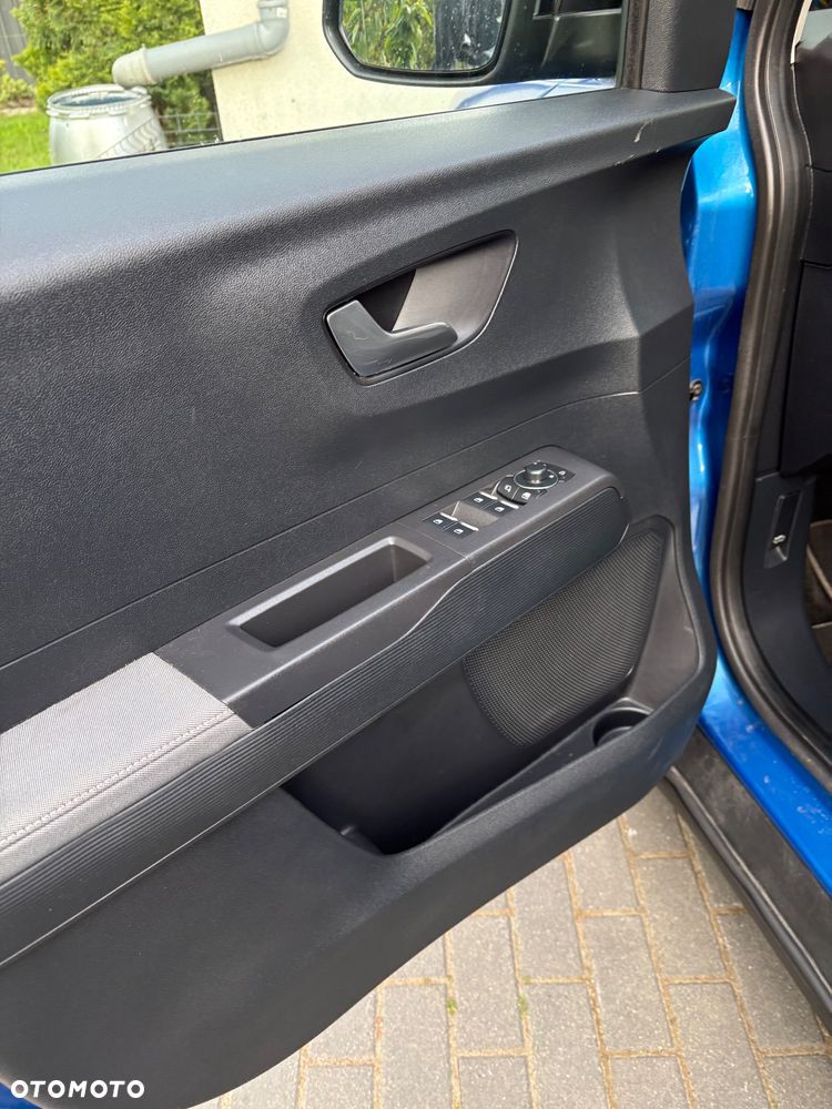Ford Tourneo Courier 1.0 EcoBoost Titanium - 17