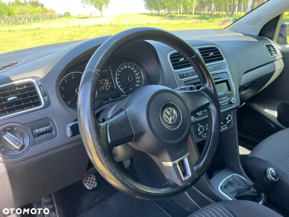 Volkswagen Polo 1.4 Team - 11