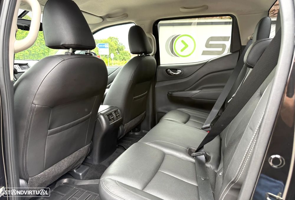 Nissan Navara 2.3 dCi CD 4WD Tekna - 25