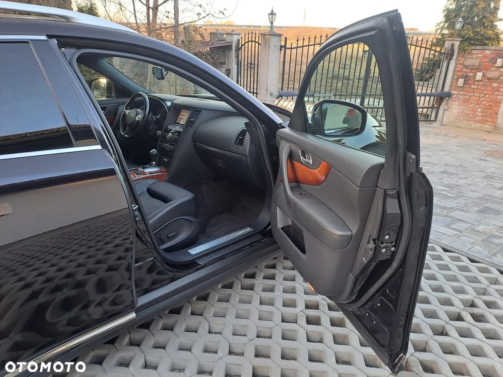 Infiniti QX70 3.0d S Premium - 10