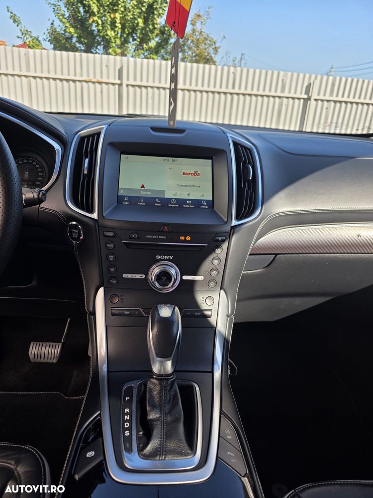 Ford Edge 2.0 TDCi Powershift Vignale - 4