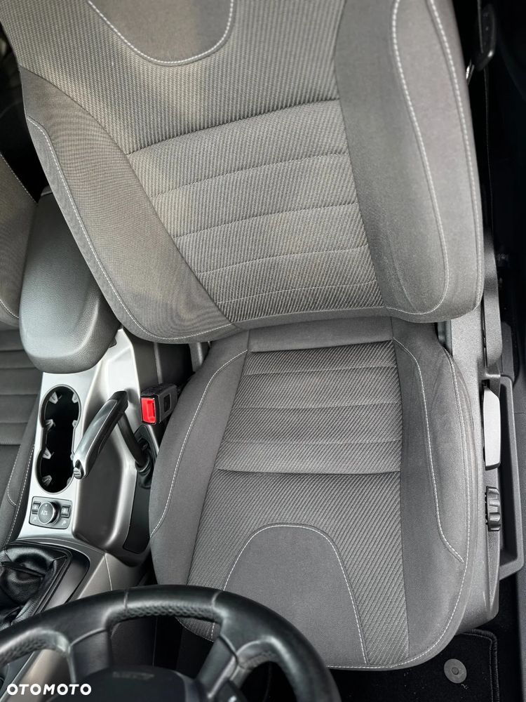 Ford Kuga 2.0 TDCi 4WD Trend - 34