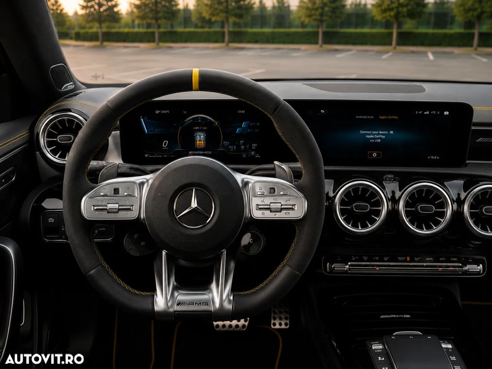 Mercedes-Benz CLA 45 AMG - 7