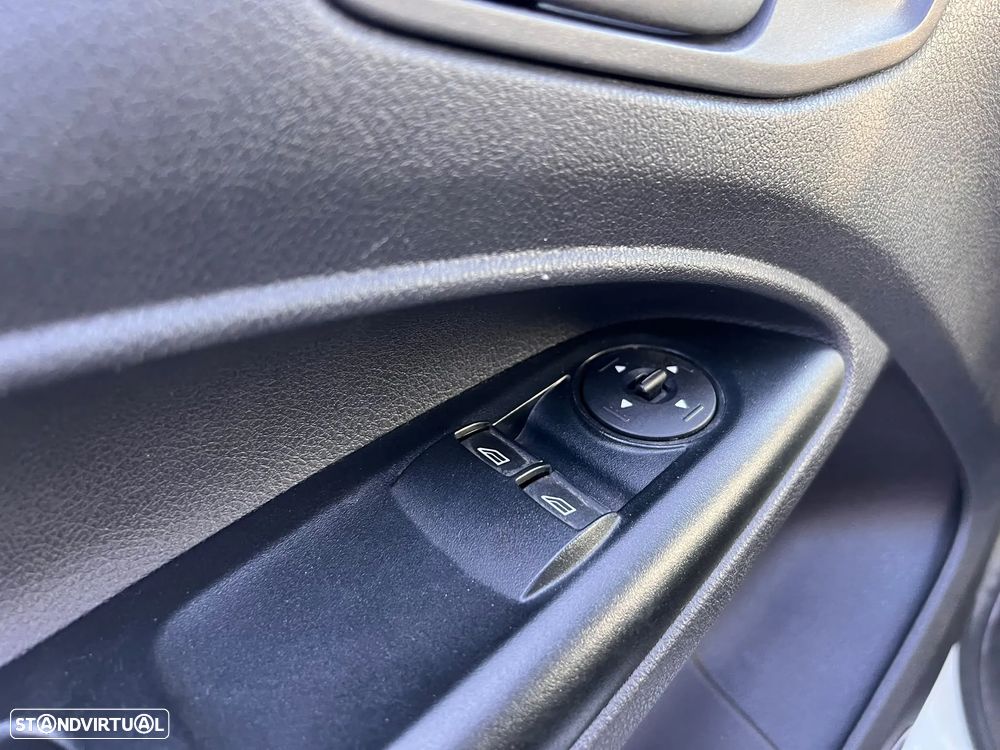 Ford Transit Connect - 14