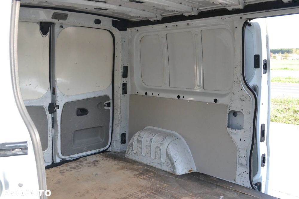 Opel Vivaro - 19