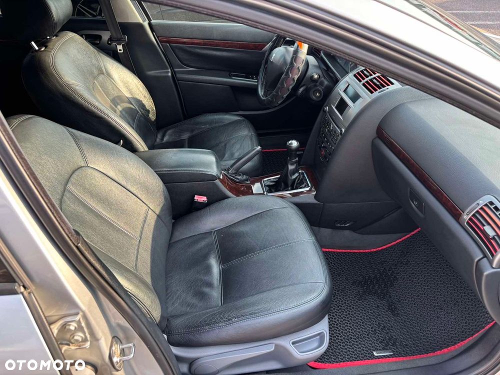 Peugeot 407 - 10