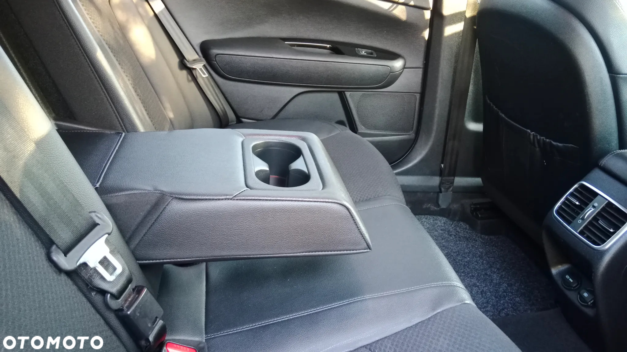 Kia Optima - 28