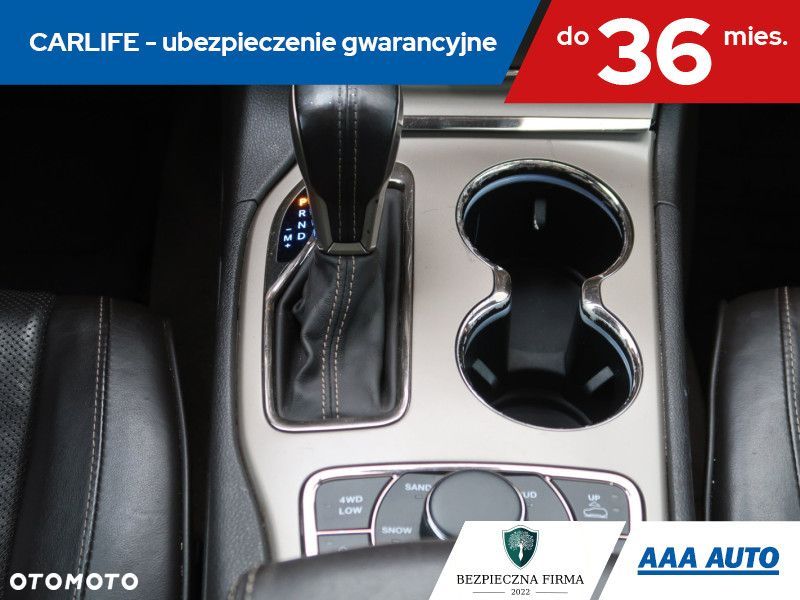 Jeep Grand Cherokee - 19