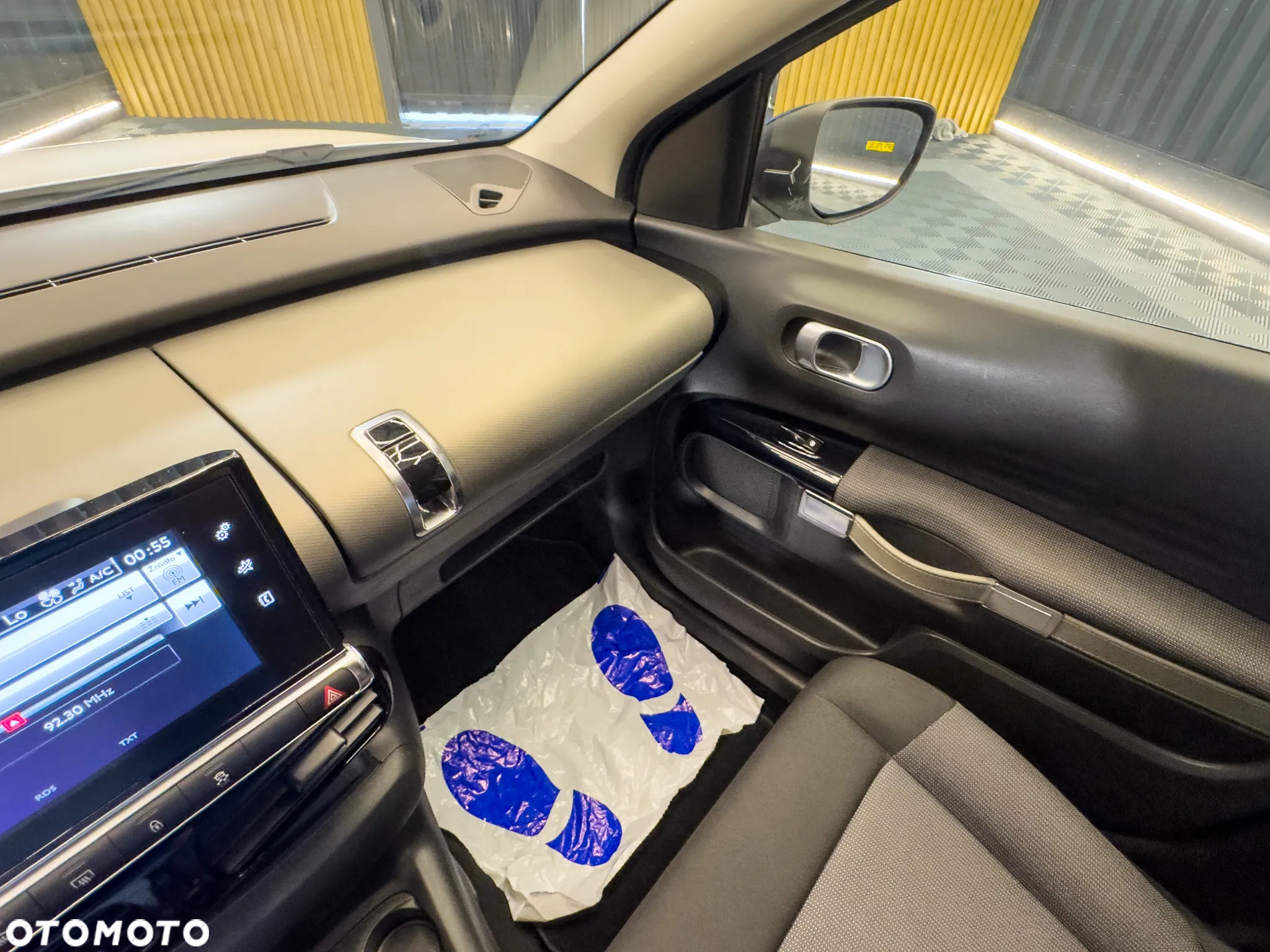 Citroën C4 Cactus 1.2 PureTech Live - 29