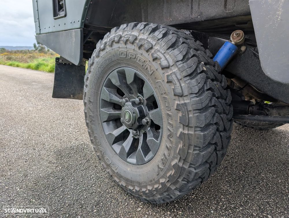 Land Rover Defender - 14