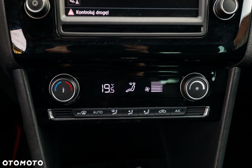 Volkswagen Polo 1.8 TSI BMT GTI DSG - 32