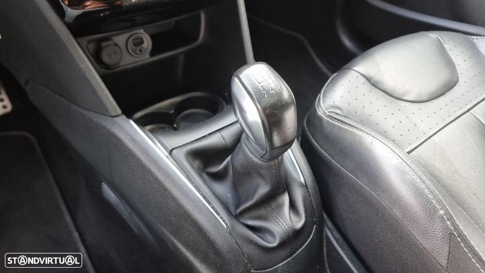 Peugeot 208 1.2 PureTech GT Line - 11