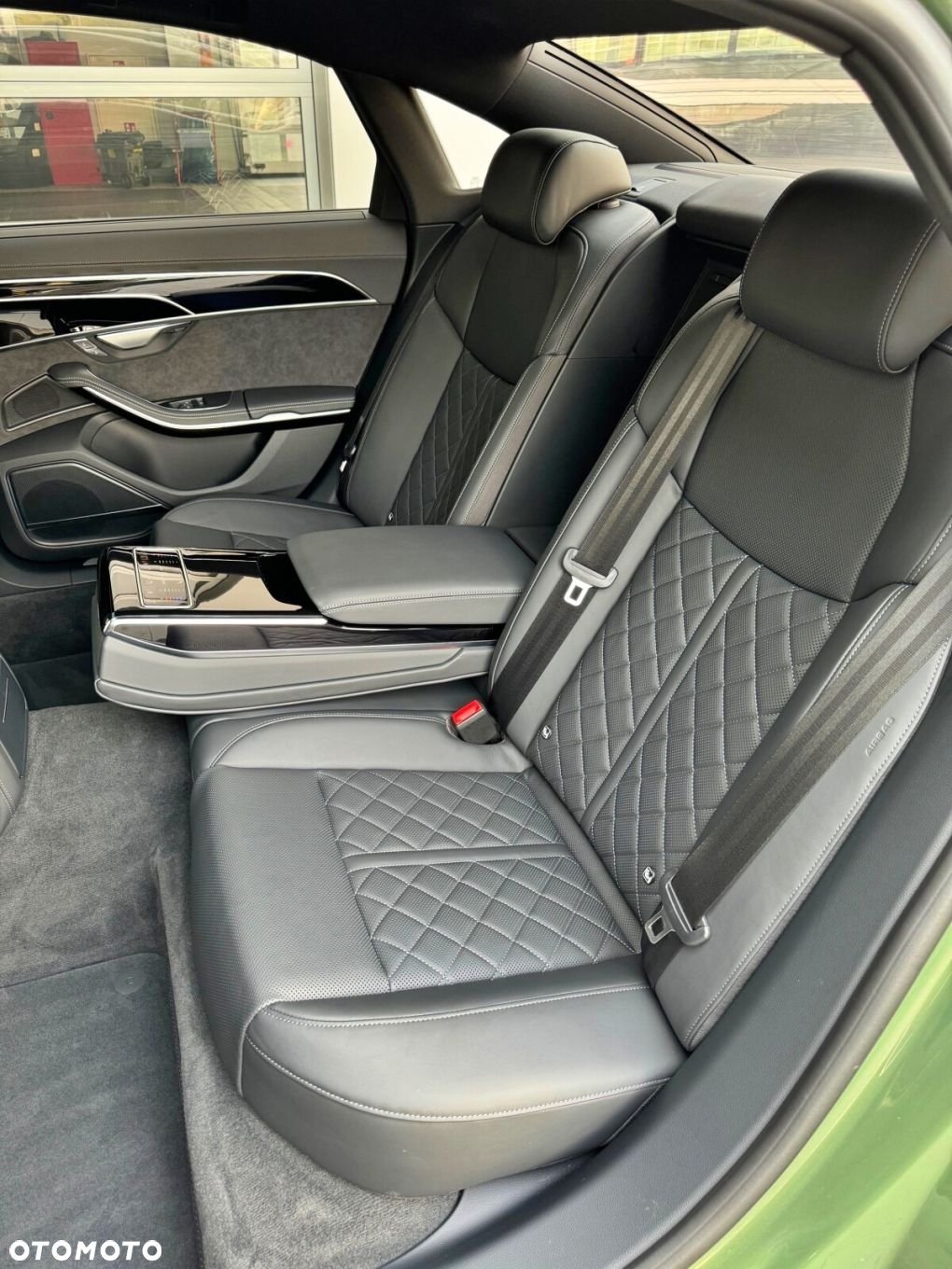 Audi A8 - 16