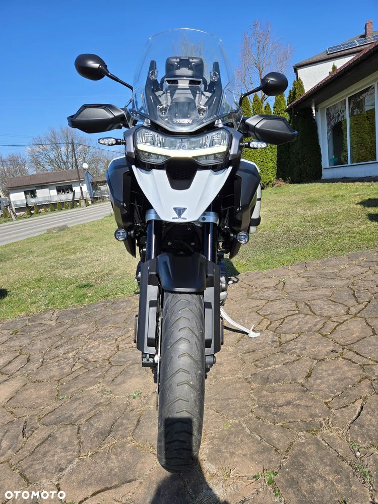 Triumph Tiger - 25
