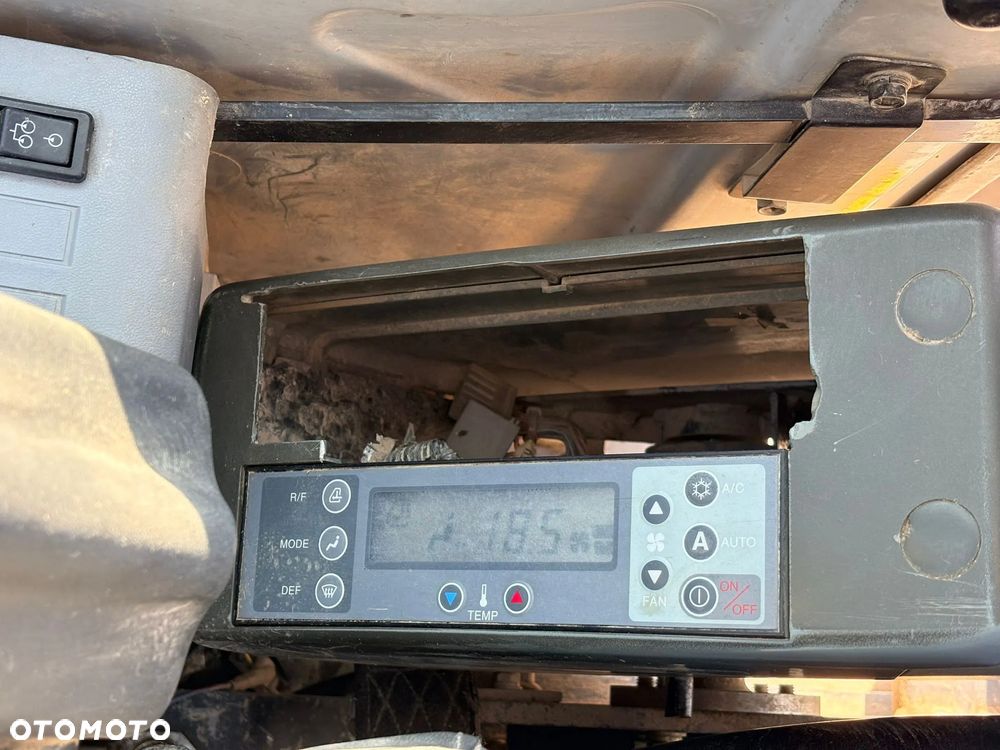 Kobelco NEW HOLLAND KOBELCO E235SR-1ES - 35