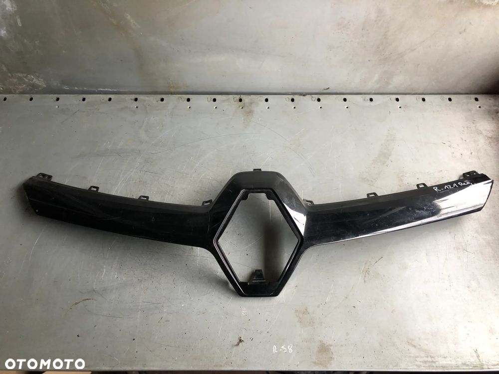 R121 . Grill Atrapa 620728794R Renault Megane III LIFT - Gwarancja Wysyłka - 1