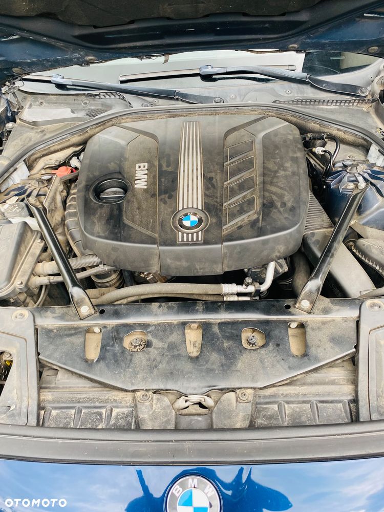 BMW Seria 5 520d Efficient Dynamics - 17