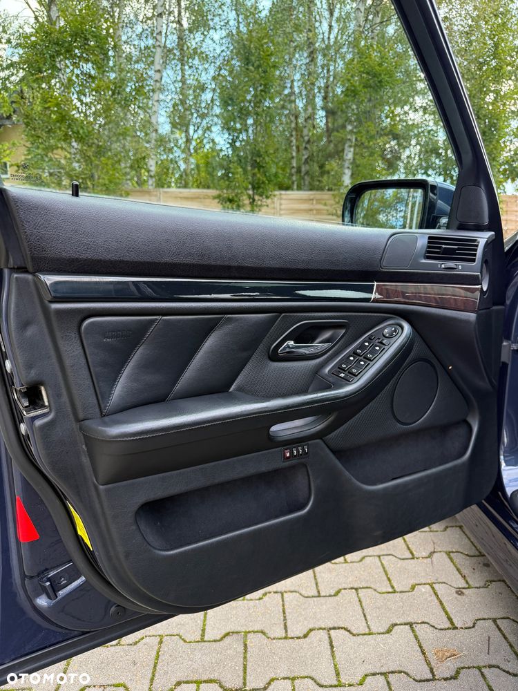 BMW Seria 5 530d - 27
