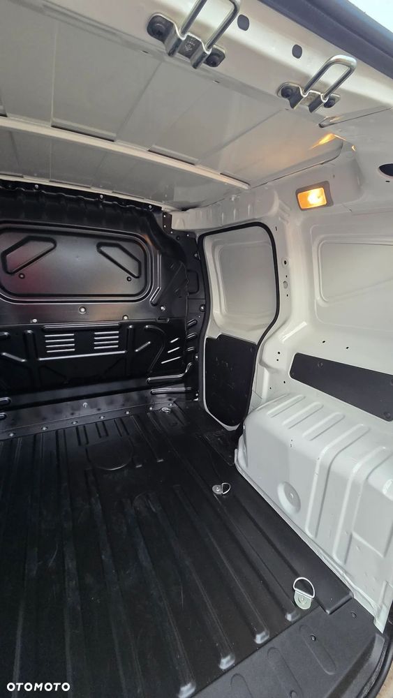 Fiat Fiorino Kombi Base - 5