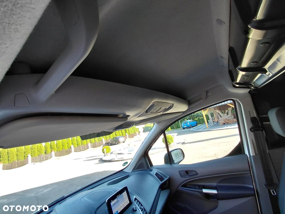 Ford Transit Connect - 27