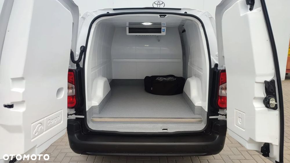 Toyota Proace City - 7