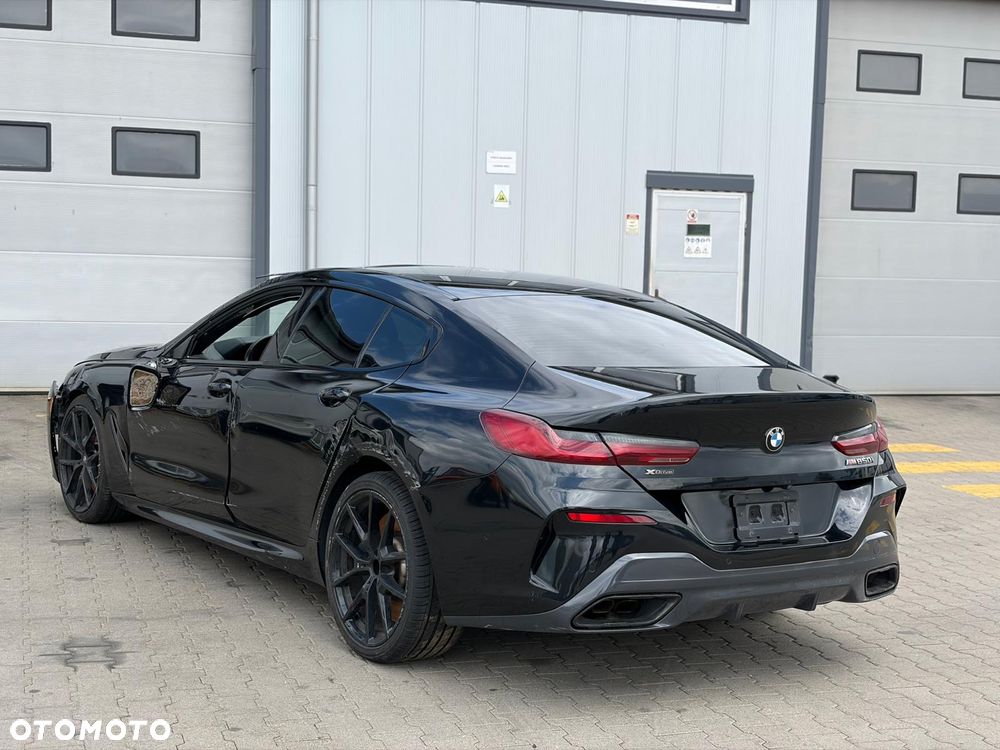 BMW Seria 8 - 1