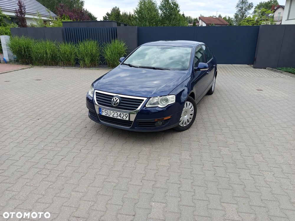 Volkswagen Passat - 16