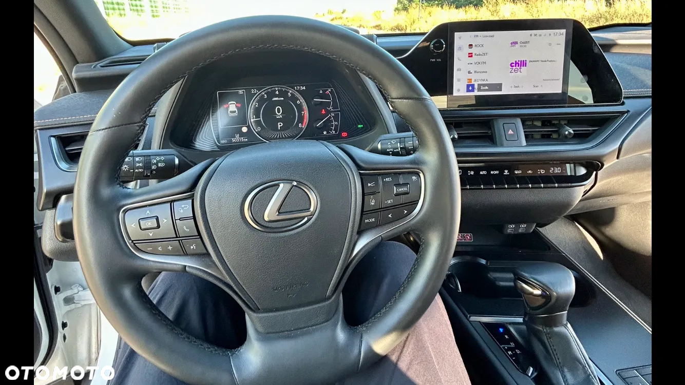 Lexus UX 200 GPF F Sport Design 2WD - 9