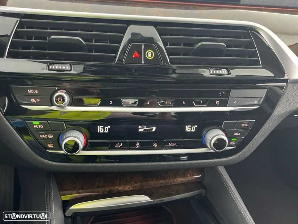 BMW 530 e iPerformance - 16