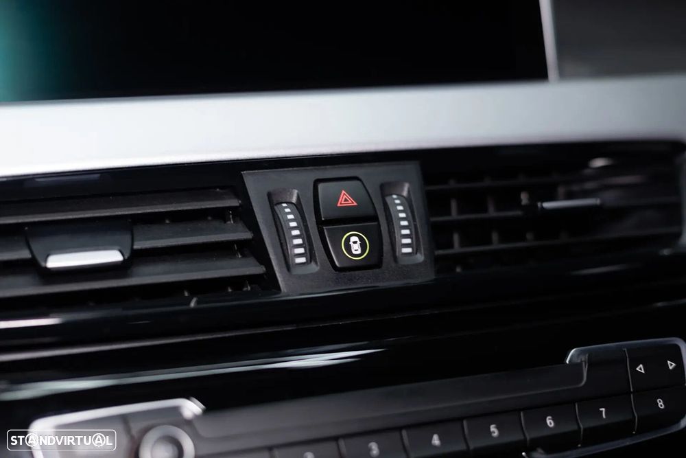 BMW X1 16 d sDrive Line Sport Auto - 32