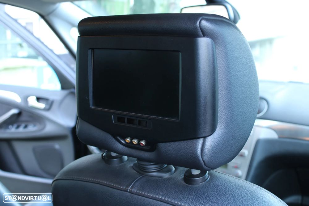 Ford S-Max 1.8 TDCi Titanium 7L - 20